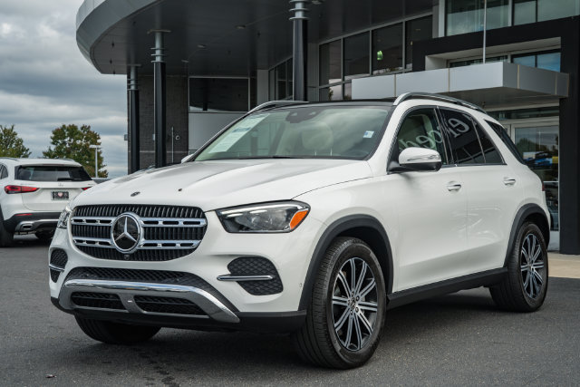Certified 2024 Mercedes-Benz GLE 450 4MATIC image 3