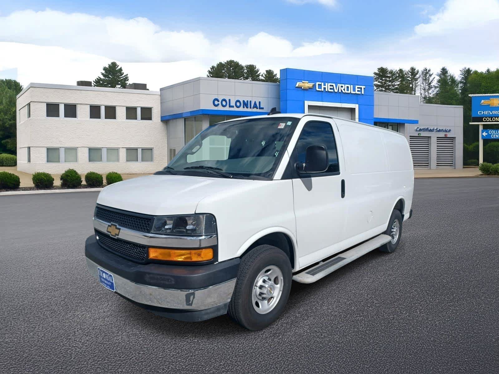 Used 2025 Chevrolet Express 2500 w/ Driver Convenience Package RWD image 1