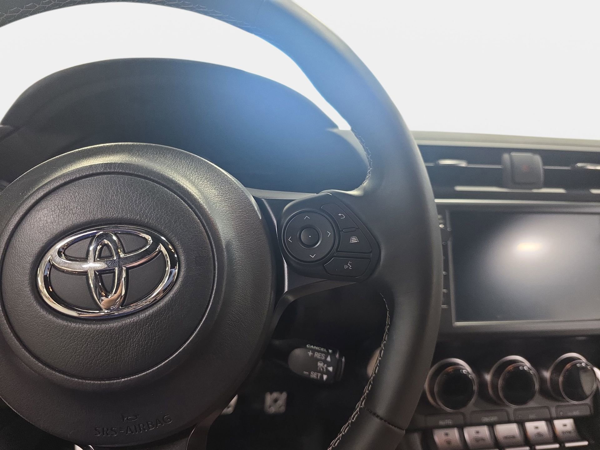 Used 2024 Toyota GR86 Premium image 18