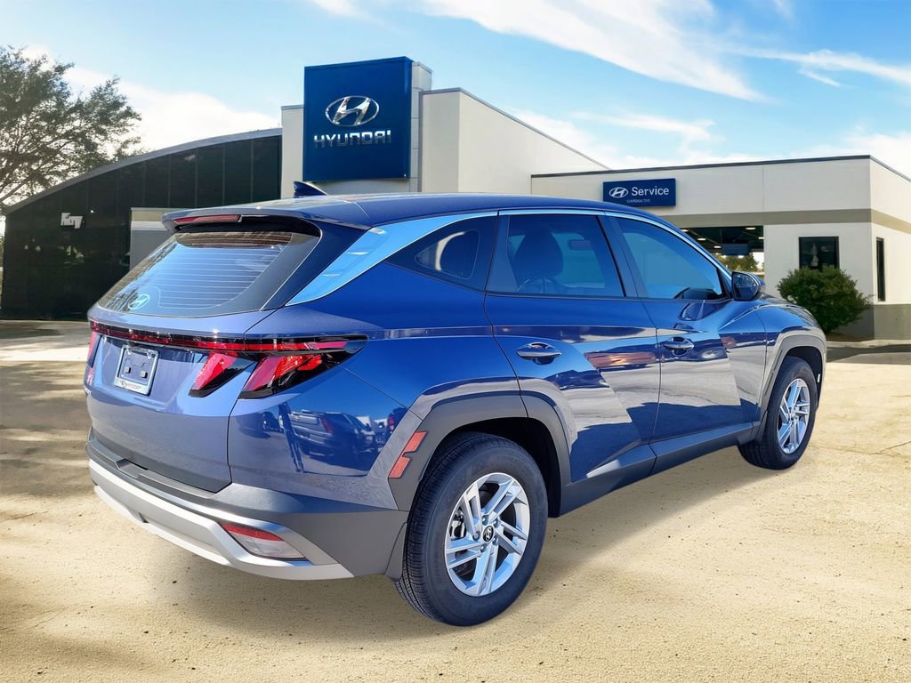 Used 2025 Hyundai Tucson SE image 4