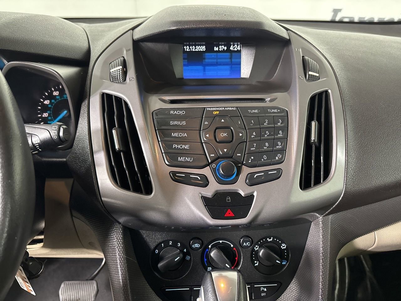 Used 2015 Ford Transit Connect XLT image 14