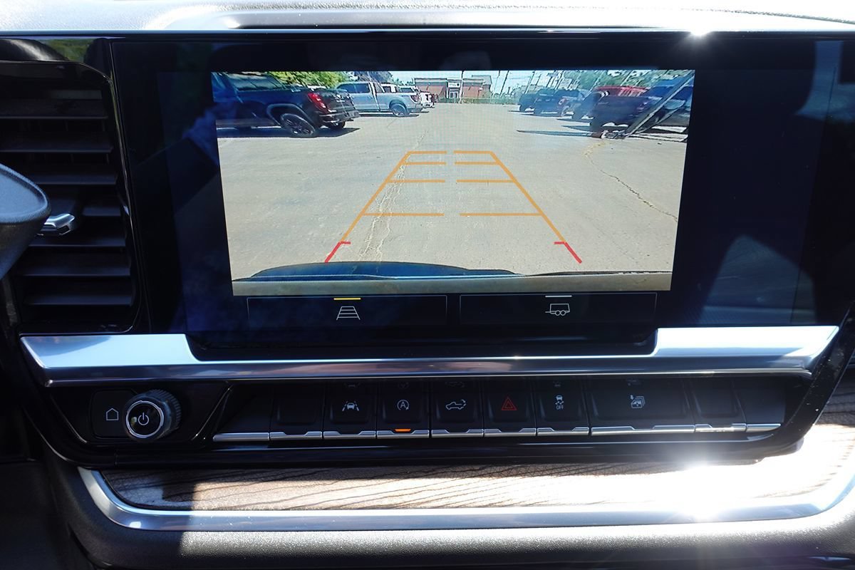 Used 2024 Chevrolet Silverado 1500 LT AWD/4WD image 43