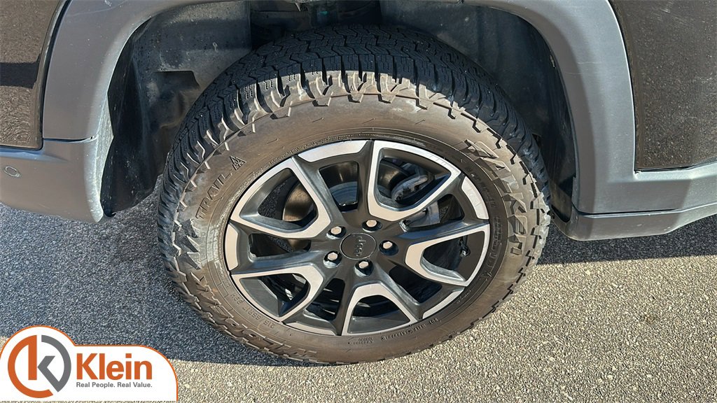 Used 2024 Jeep Compass Trailhawk w/ Trailhawk Elite Group image 9