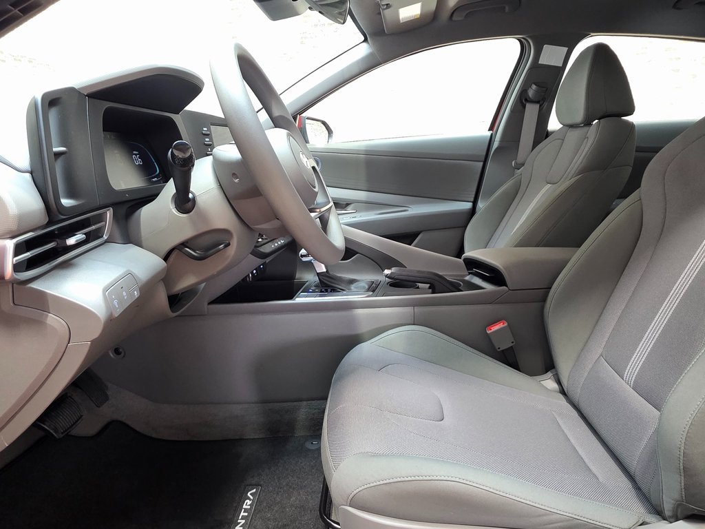 New 2026 Hyundai Elantra SE image 22