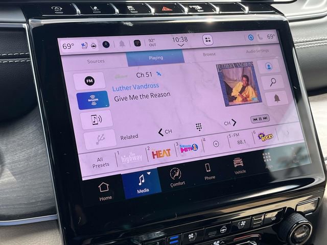 New 2025 Jeep Grand Cherokee L Limited w/ Luxury Tech Group II image 24