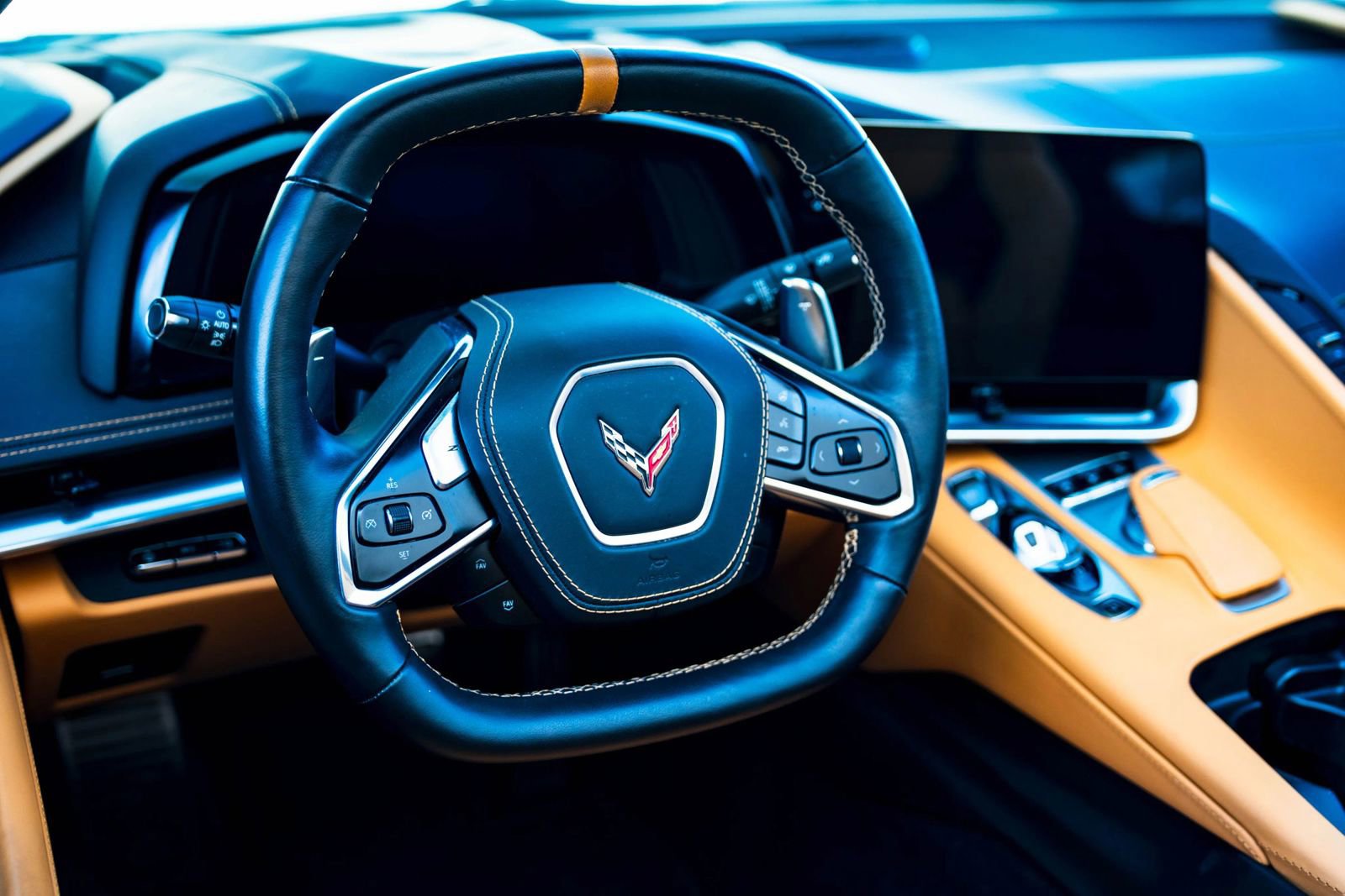 Used 2021 Chevrolet Corvette Stingray Premium Conv w/ Z51 Performance Package RWD image 27