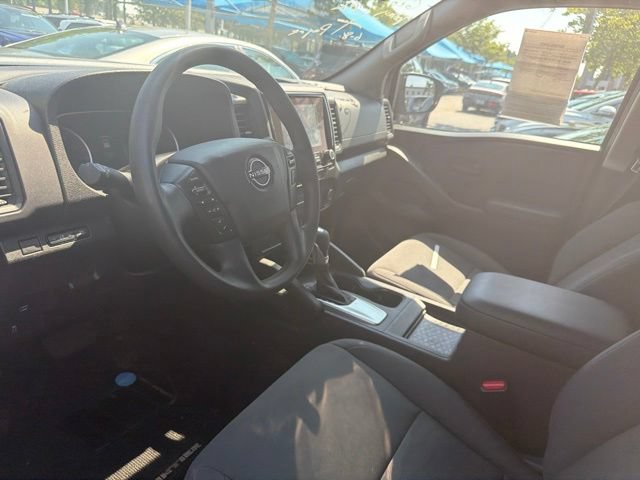 Used 2024 Nissan Frontier S RWD image 11