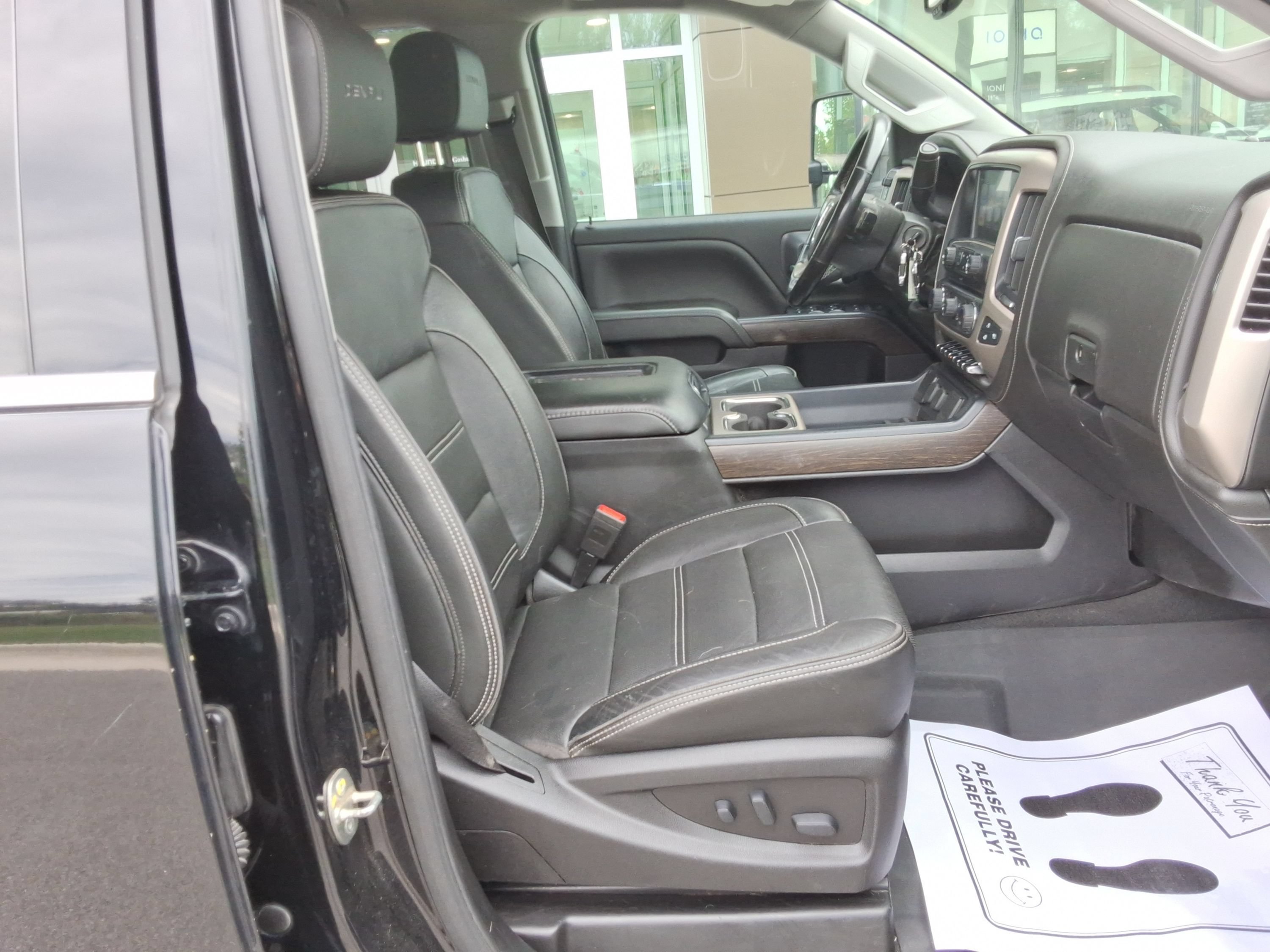 Used 2019 GMC Sierra 2500 Denali w/ Duramax Plus Package AWD/4WD image 31
