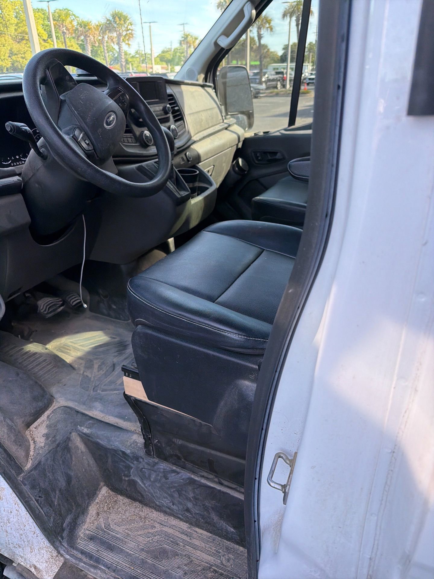 Used 2020 Ford Transit 250 Medium Roof w/ Load Area Protection Package image 10