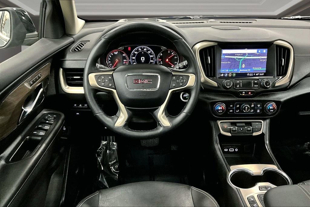 Used 2024 GMC Terrain Denali w/ Black Diamond Edition AWD/4WD image 8