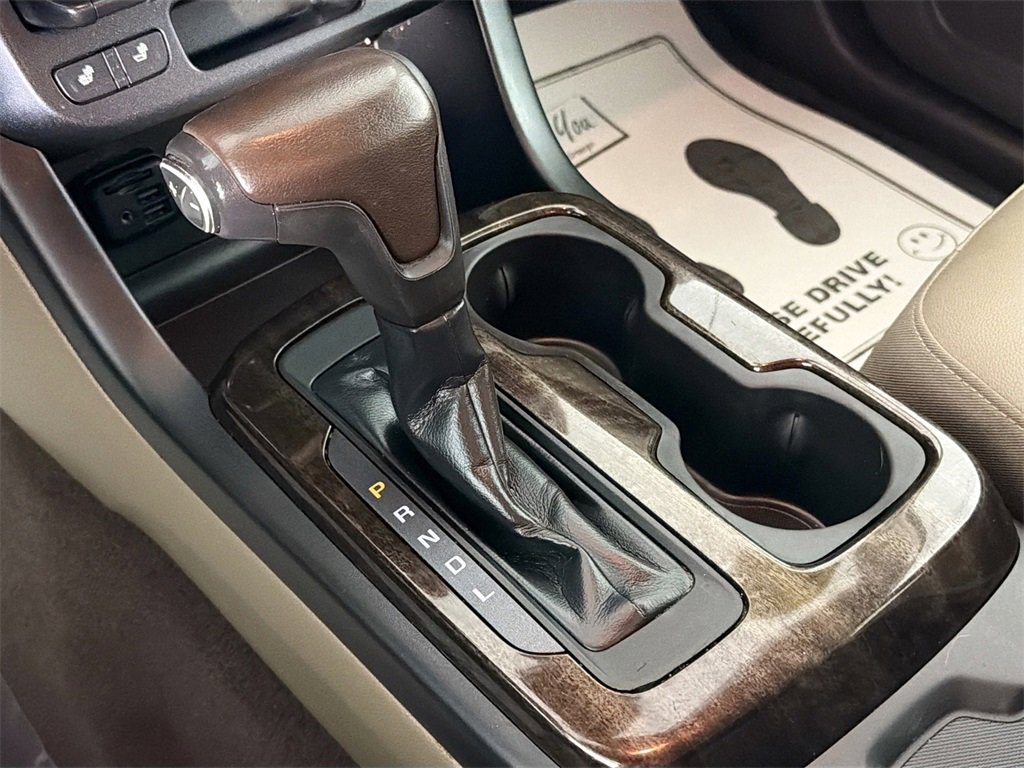 Used 2020 GMC Canyon SLT image 16