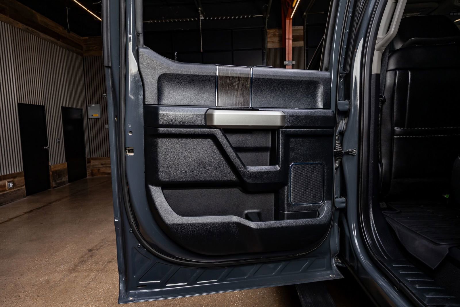 Used 2021 Ford F250 Lariat w/ Lariat Ultimate Package image 37