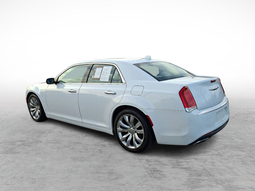 Used 2018 Chrysler 300 Limited image 3