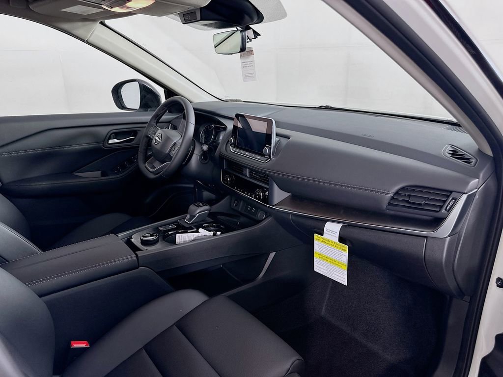 New 2026 Nissan Rogue SV AWD/4WD image 37