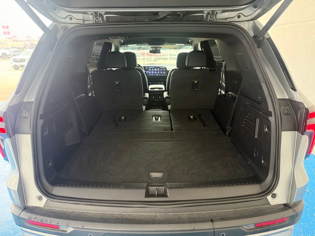 Used 2024 Chevrolet Traverse Z71 w/ LPO, Floor Liner Package image 14
