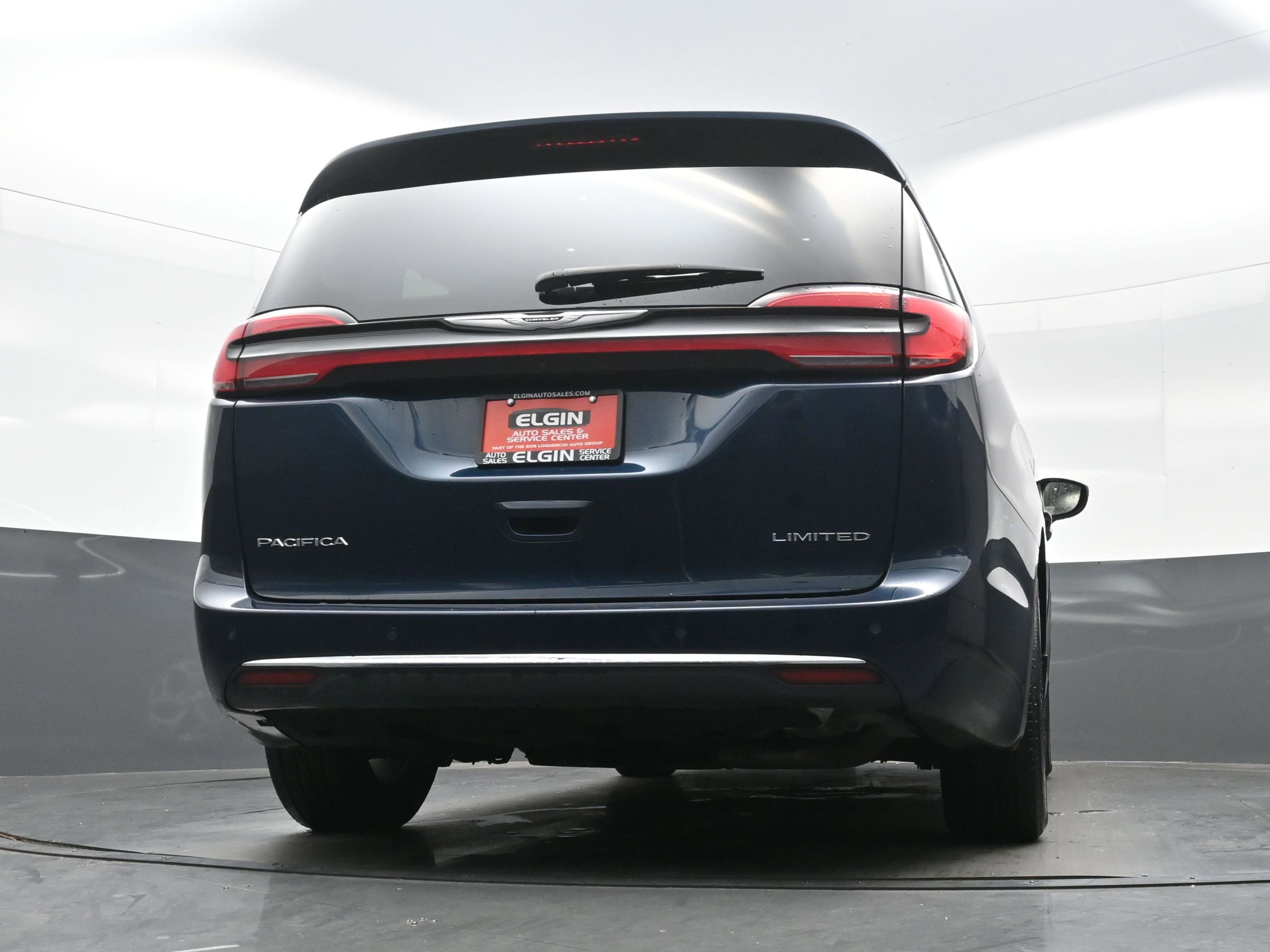 Used 2024 Chrysler Pacifica Limited image 28