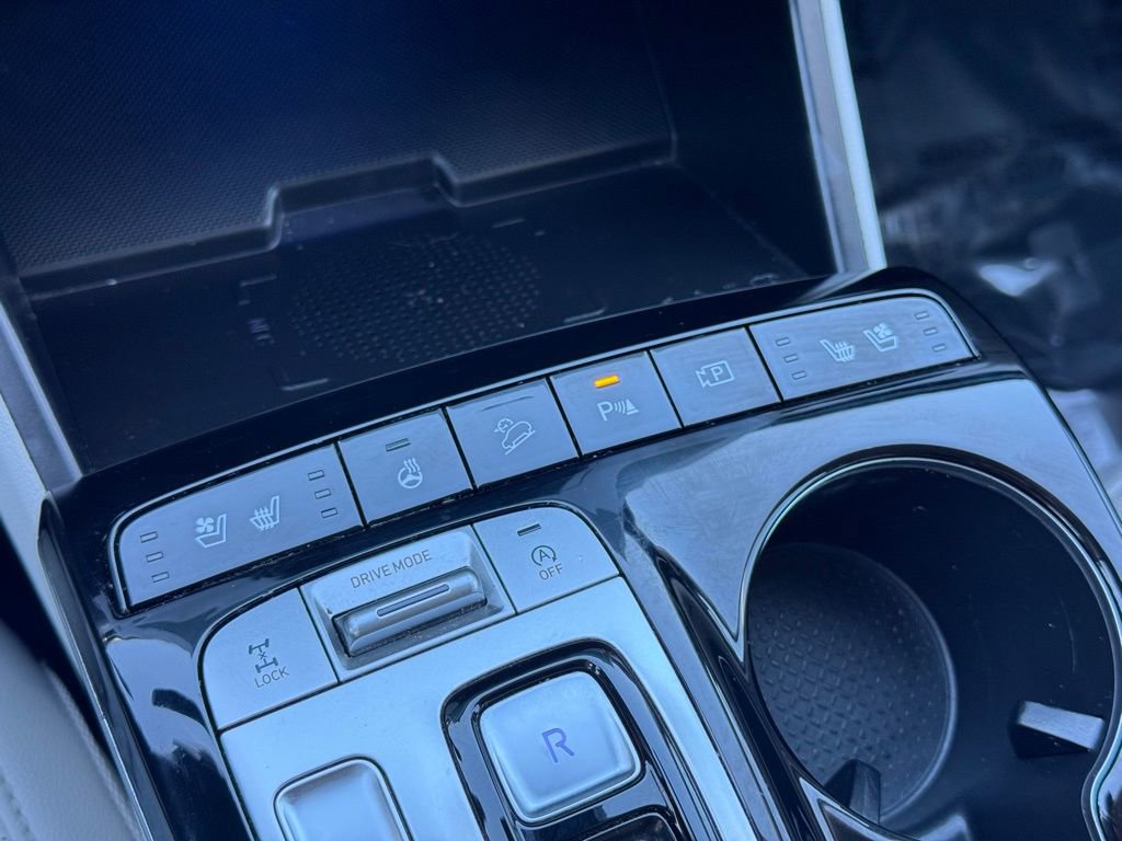 Used 2024 Hyundai Tucson Limited image 36