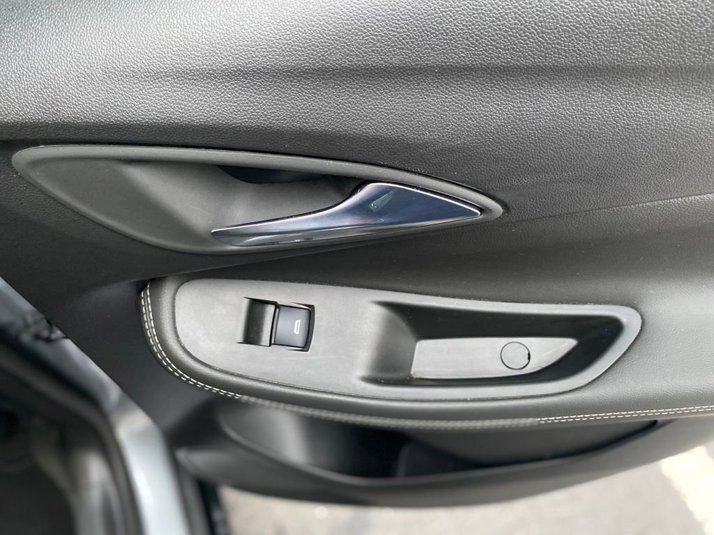 Used 2024 Buick Encore GX Sport Touring image 14