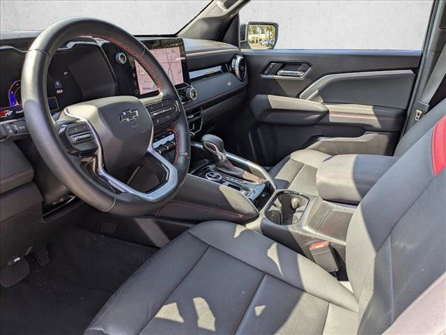 Used 2025 Chevrolet Colorado Z71 w/ Midnight Edition image 10