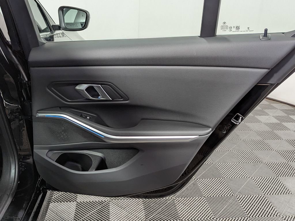 Used 2025 BMW 330i xDrive Sedan w/ M Sport Package image 37