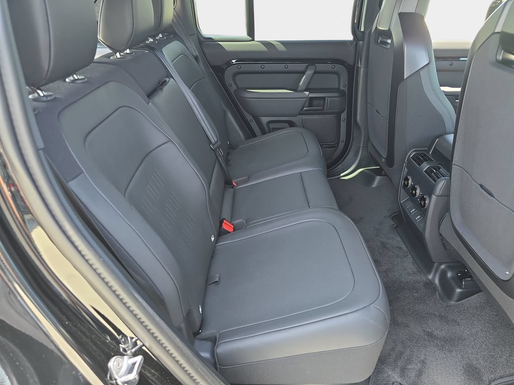 New 2026 Land Rover Defender 110 OCTA AWD/4WD image 11