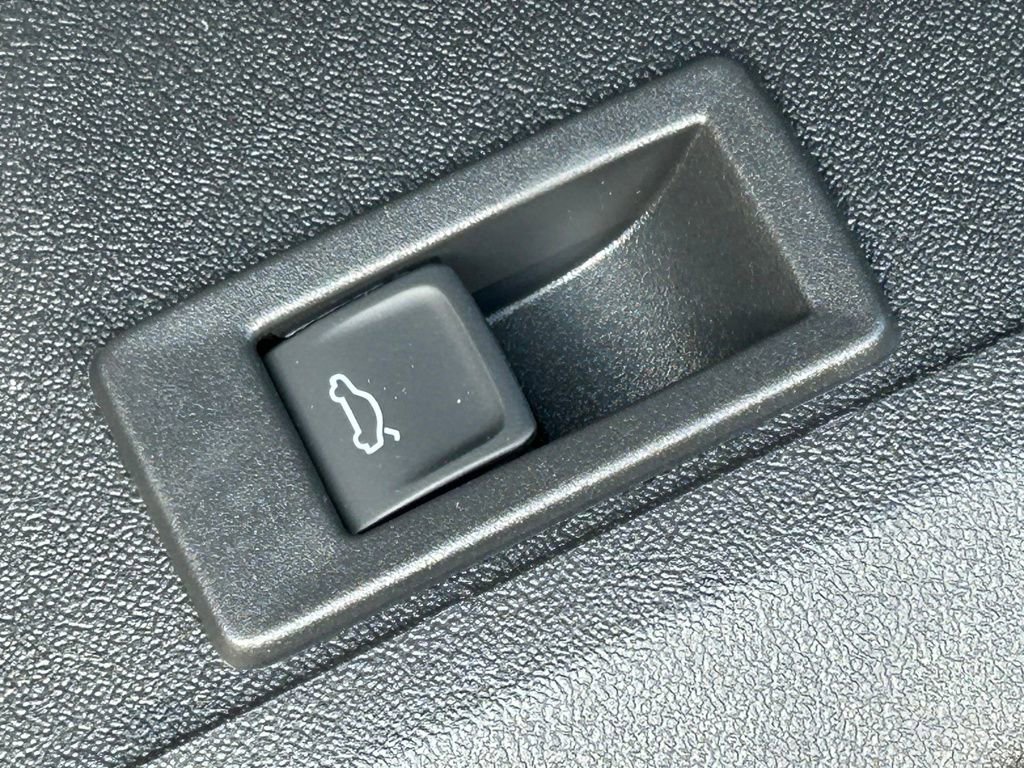 New 2025 Audi SQ5 Premium Plus image 72