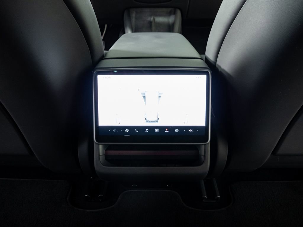 Used 2024 Tesla Model 3 Standard Range image 19