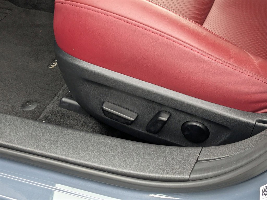 Used 2025 MAZDA MAZDA3 s image 16