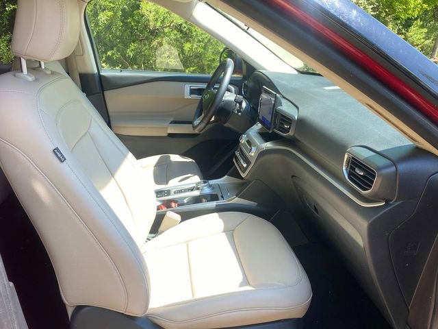 Used 2021 Ford Explorer XLT w/ Equipment Group 202A RWD image 35