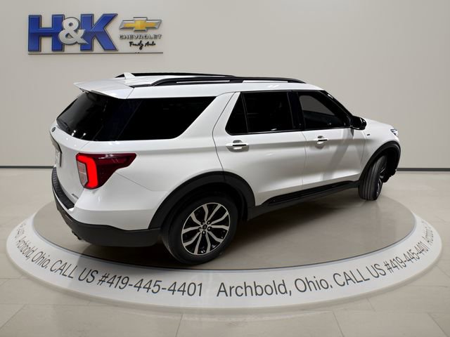 Used 2022 Ford Explorer ST-Line w/ Class IV Trailer Tow Package AWD/4WD image 8
