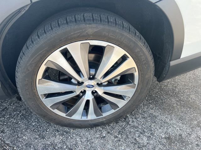 Used 2021 Subaru Ascent Limited w/ Technology Package image 22