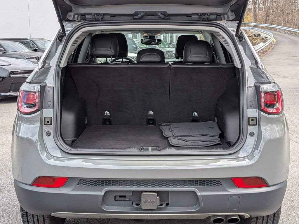 Certified 2022 Jeep Compass Limited image 5
