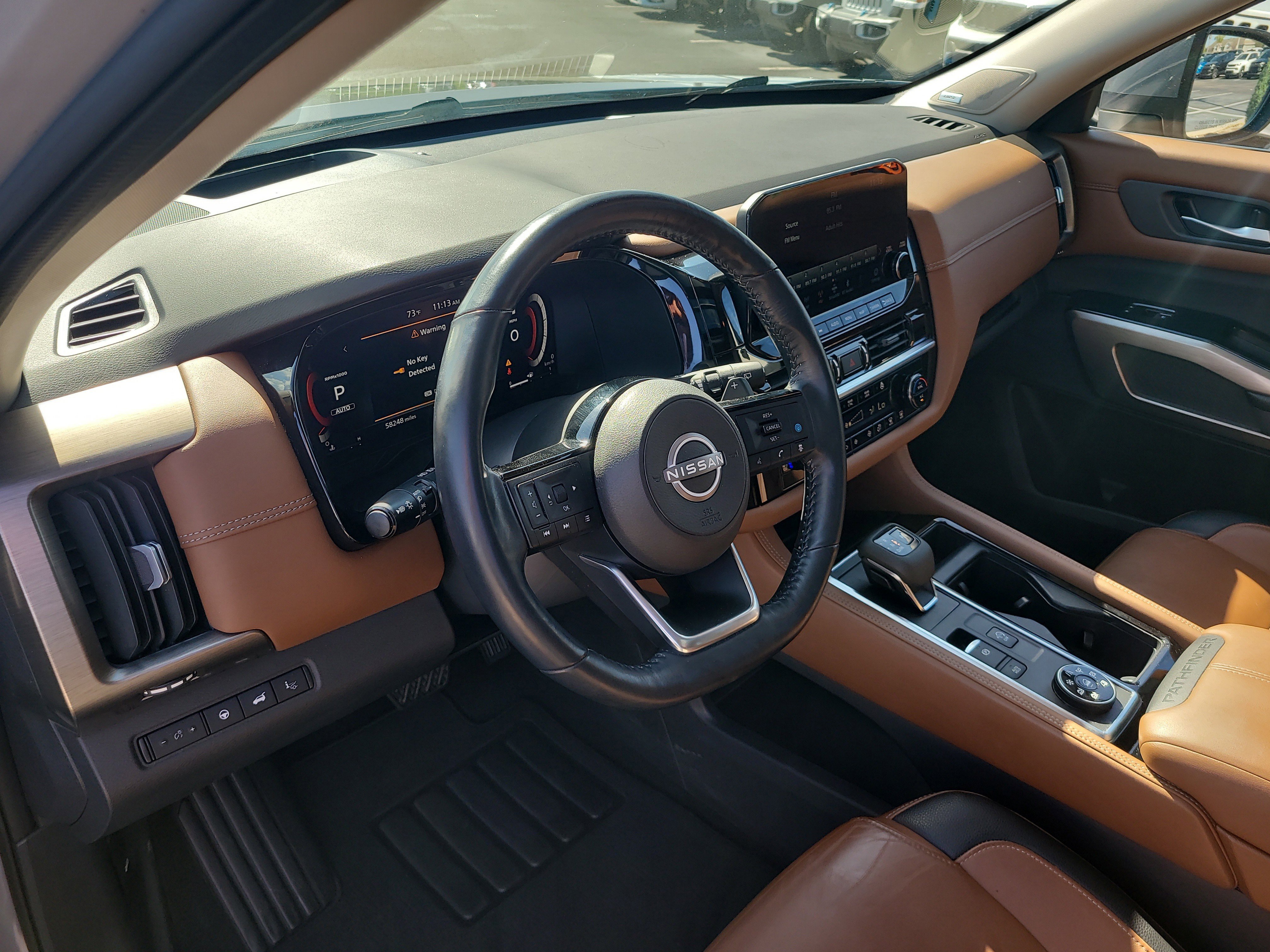 Used 2022 Nissan Pathfinder Platinum w/ Cargo Package image 20