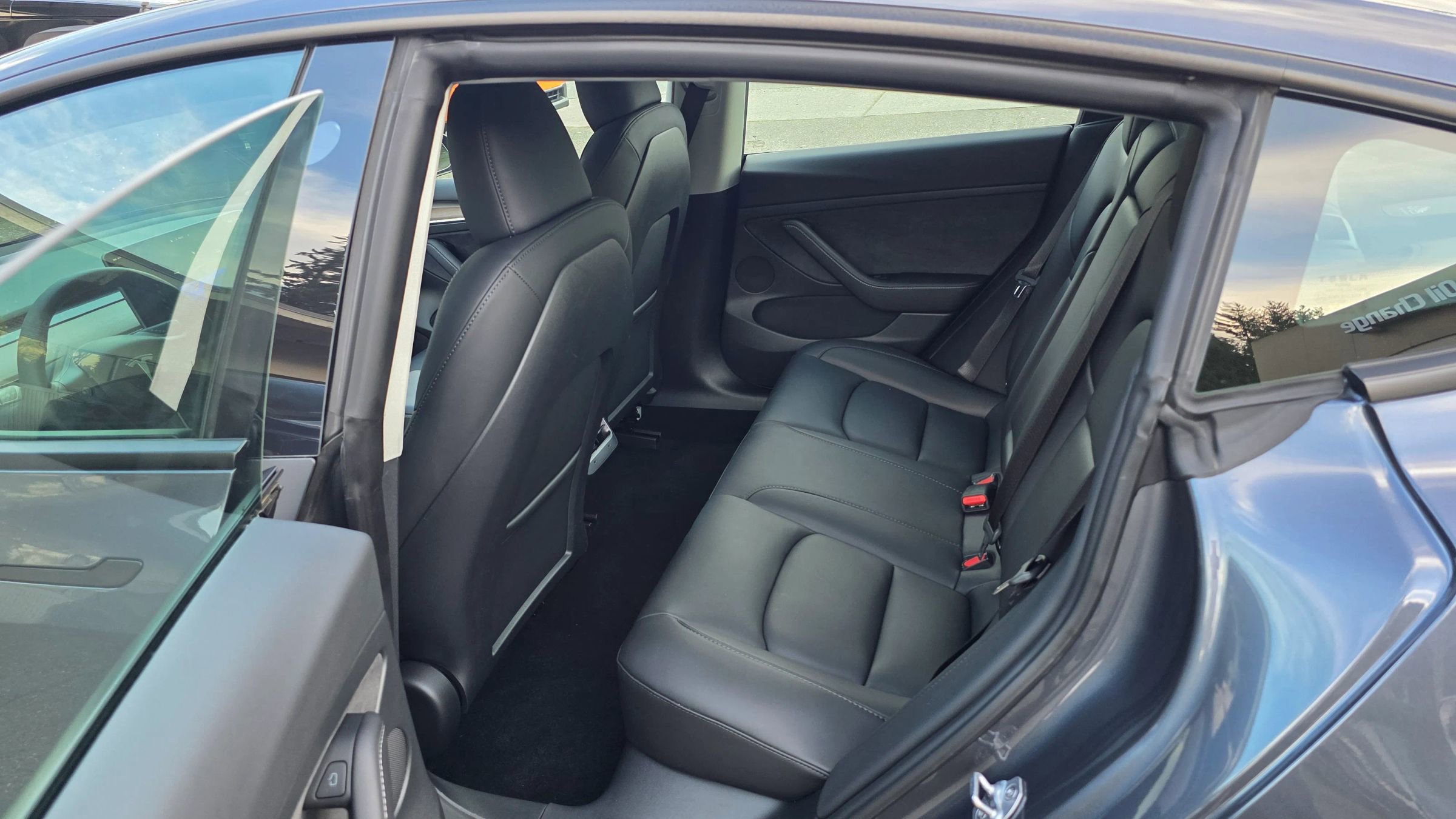 Used 2023 Tesla Model 3 Standard Range image 11