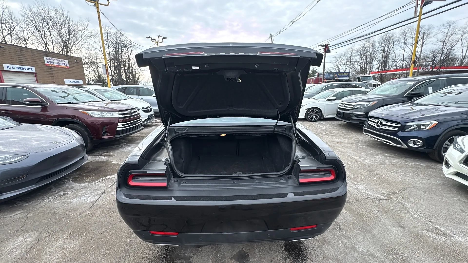 Used 2022 Dodge Challenger GT image 16