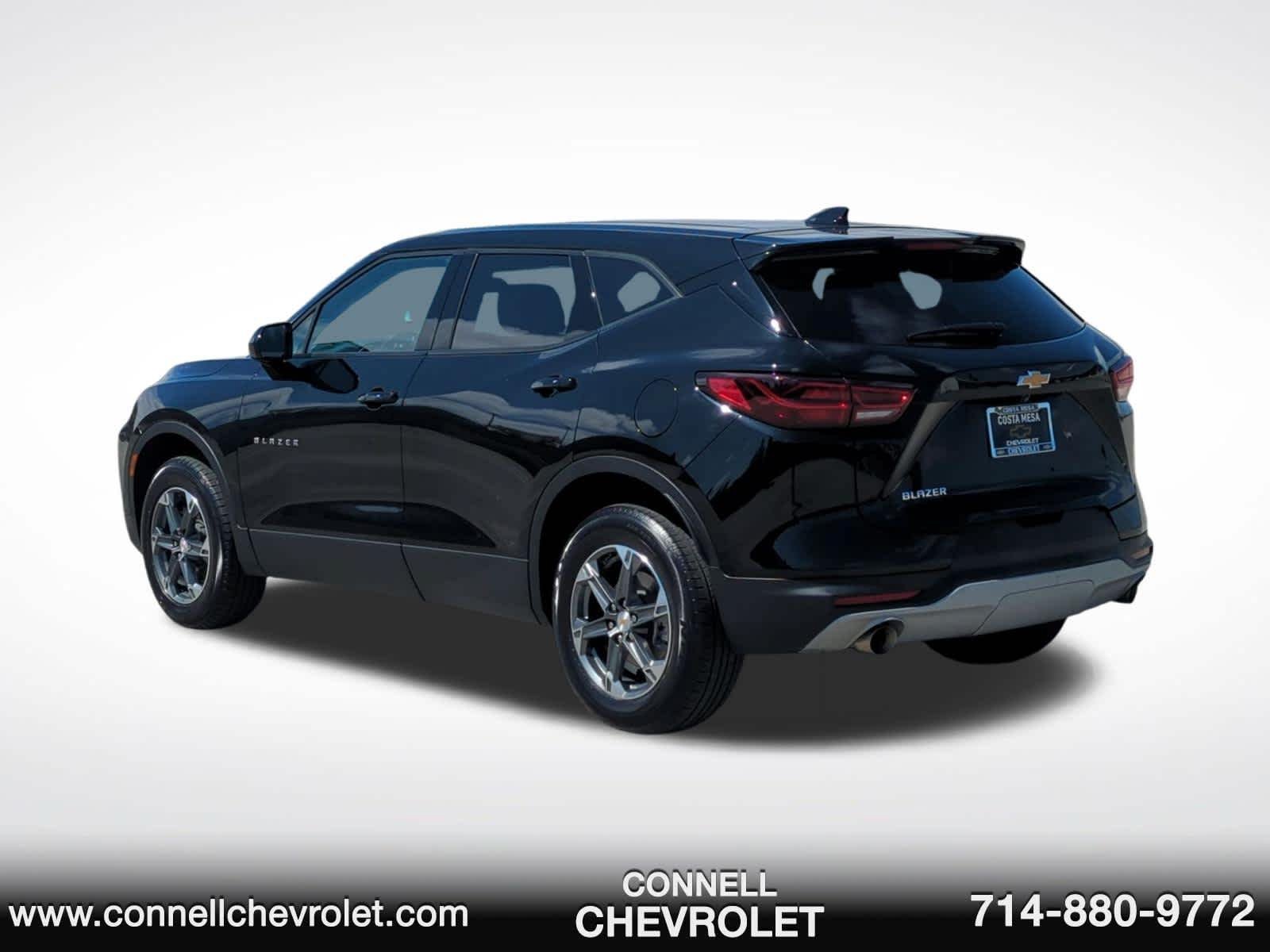 Used 2025 Chevrolet Blazer LT FWD image 7