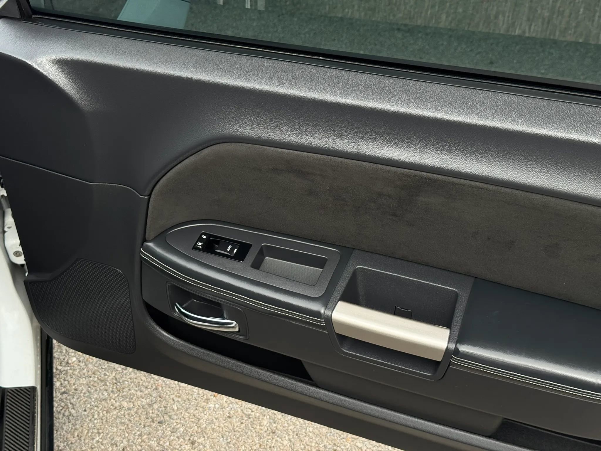 Used 2012 Dodge Challenger SRT8 RWD image 18