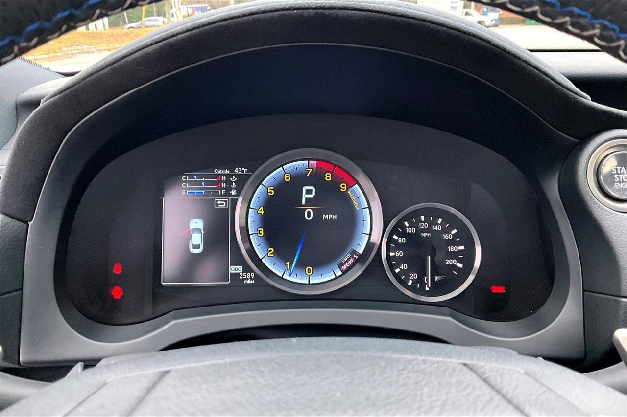 Used 2024 Lexus RC F w/ Premium Package image 9