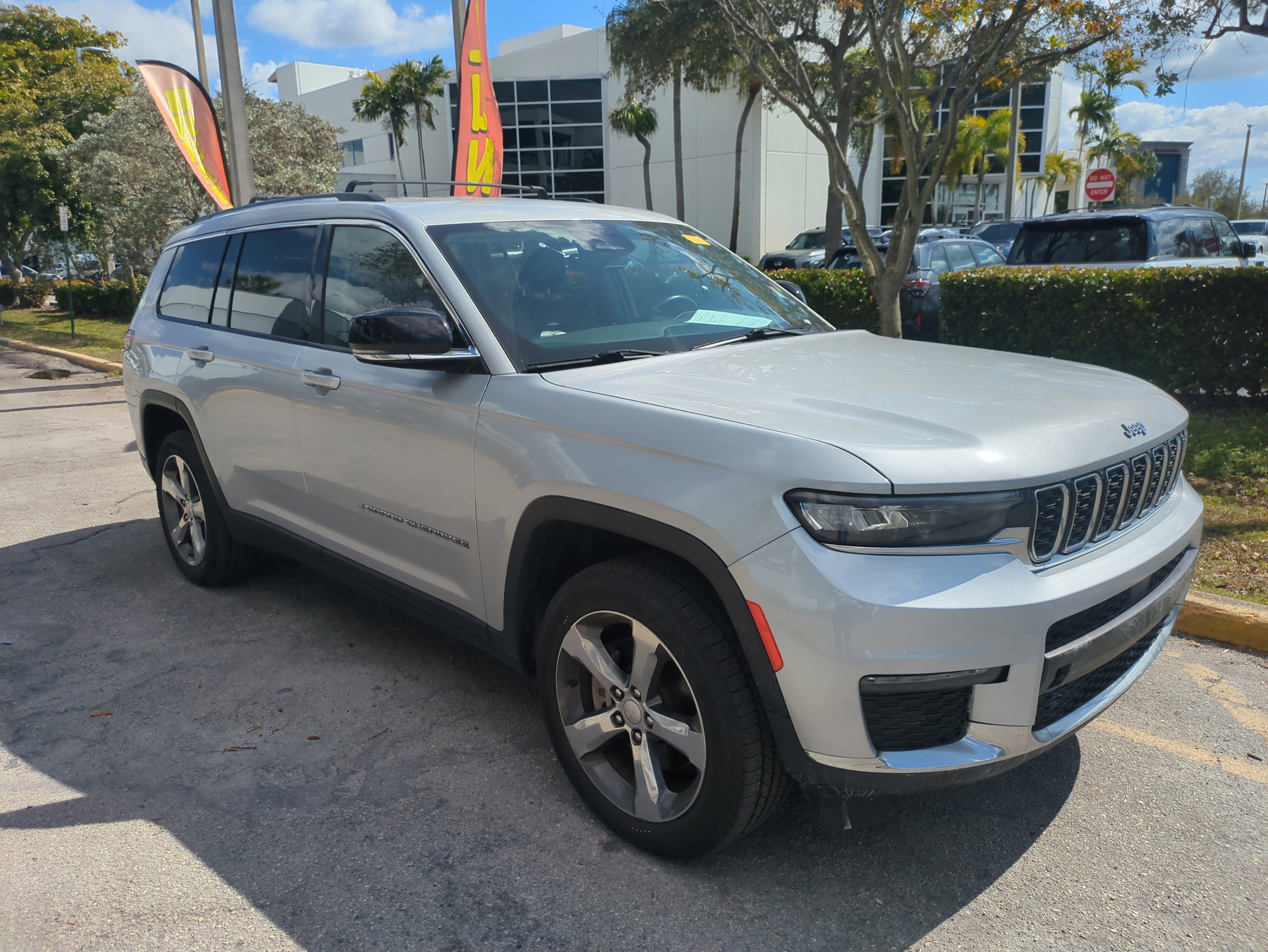 Certified 2021 Jeep Grand Cherokee L Limited image 2