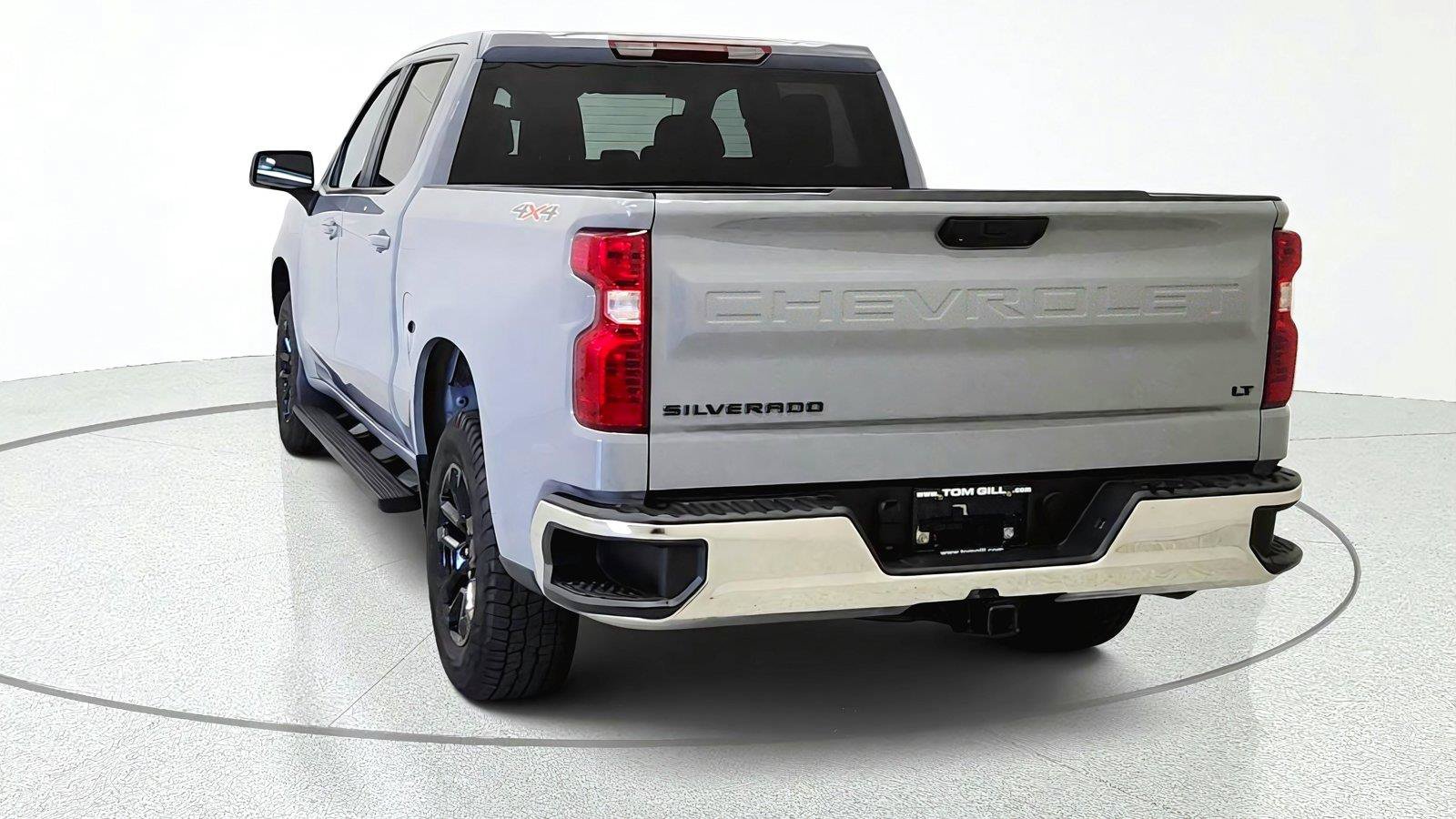 Used 2024 Chevrolet Silverado 1500 LT AWD/4WD image 7