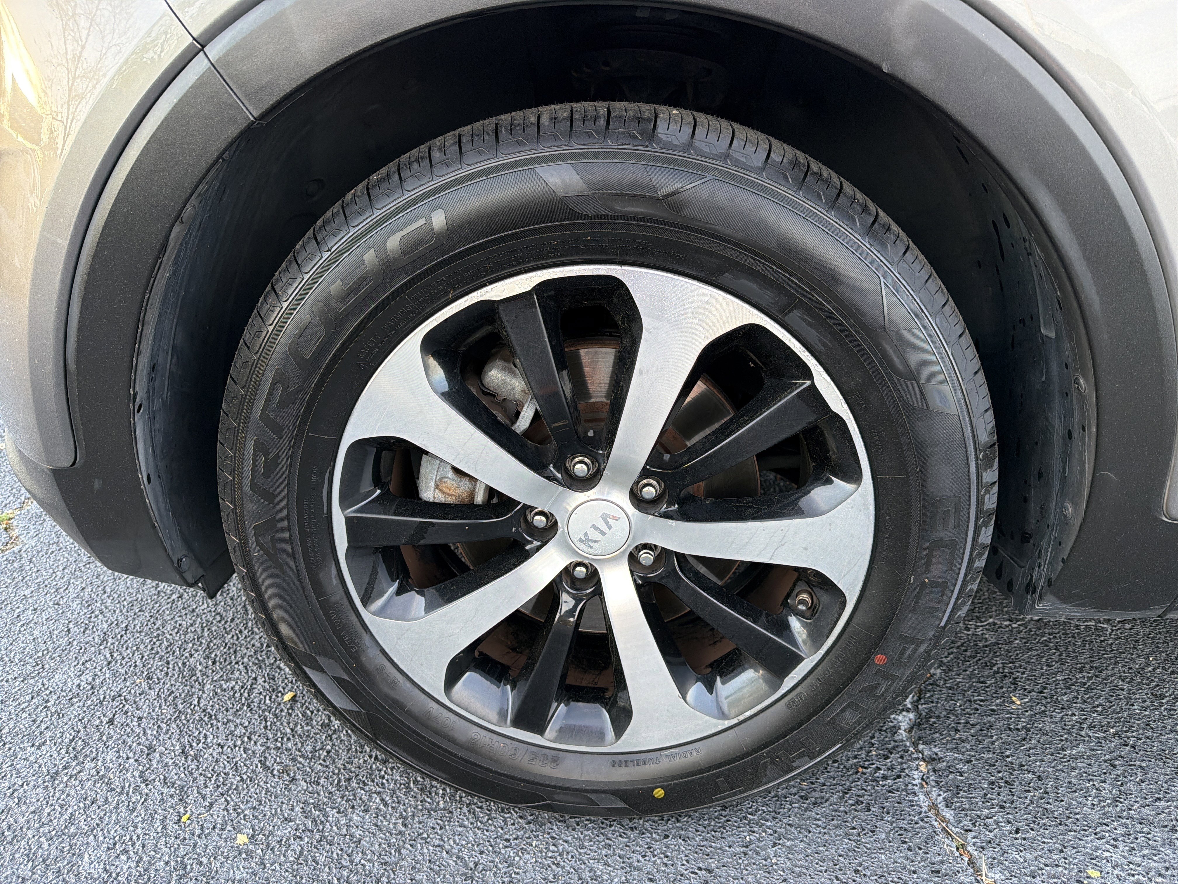 Used 2018 Kia Sorento EX image 9