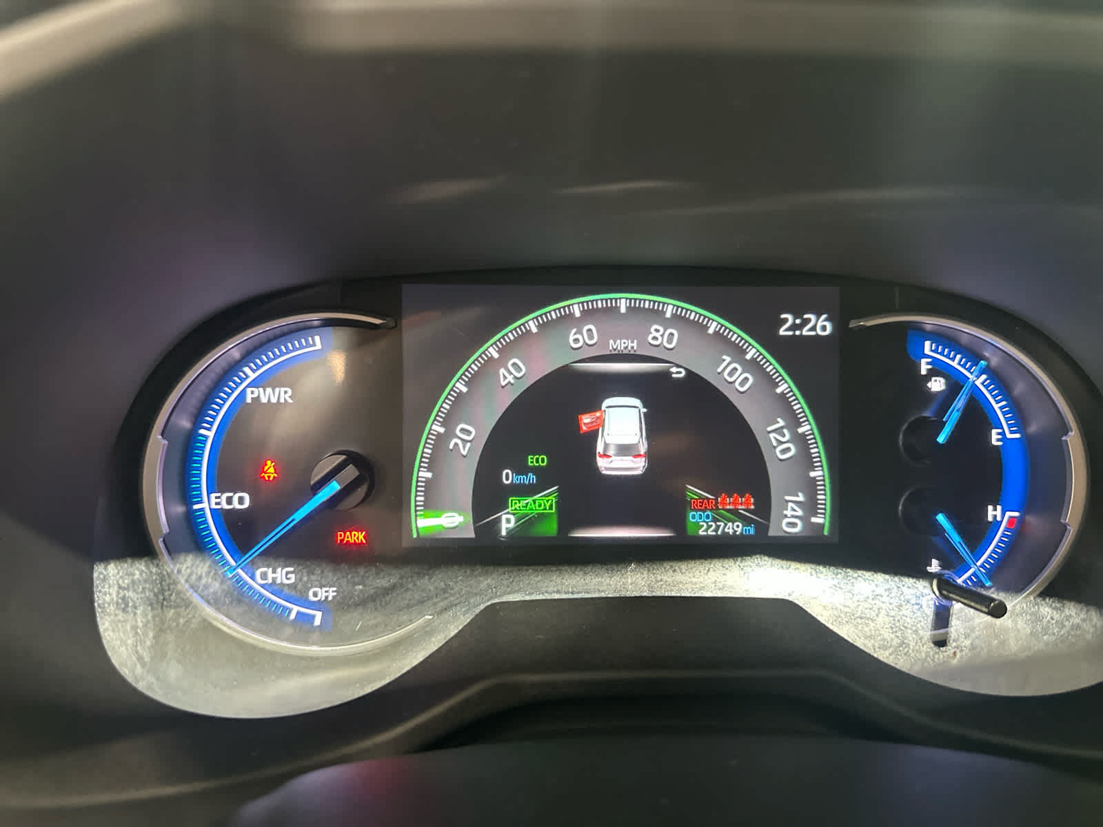 Used 2025 Toyota RAV4 LE AWD/4WD image 16
