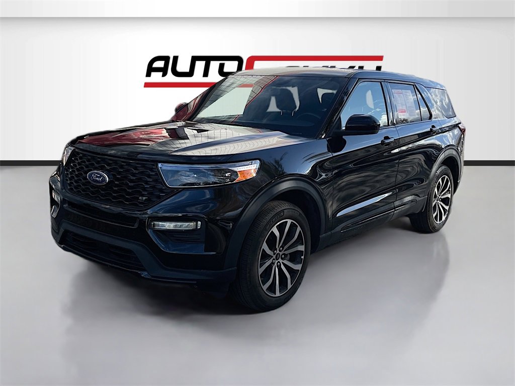 Used 2022 Ford Explorer ST image 3