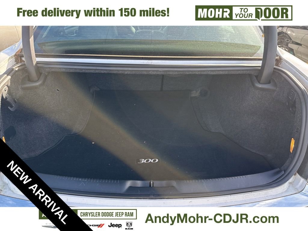 Used 2013 Chrysler 300 C image 16