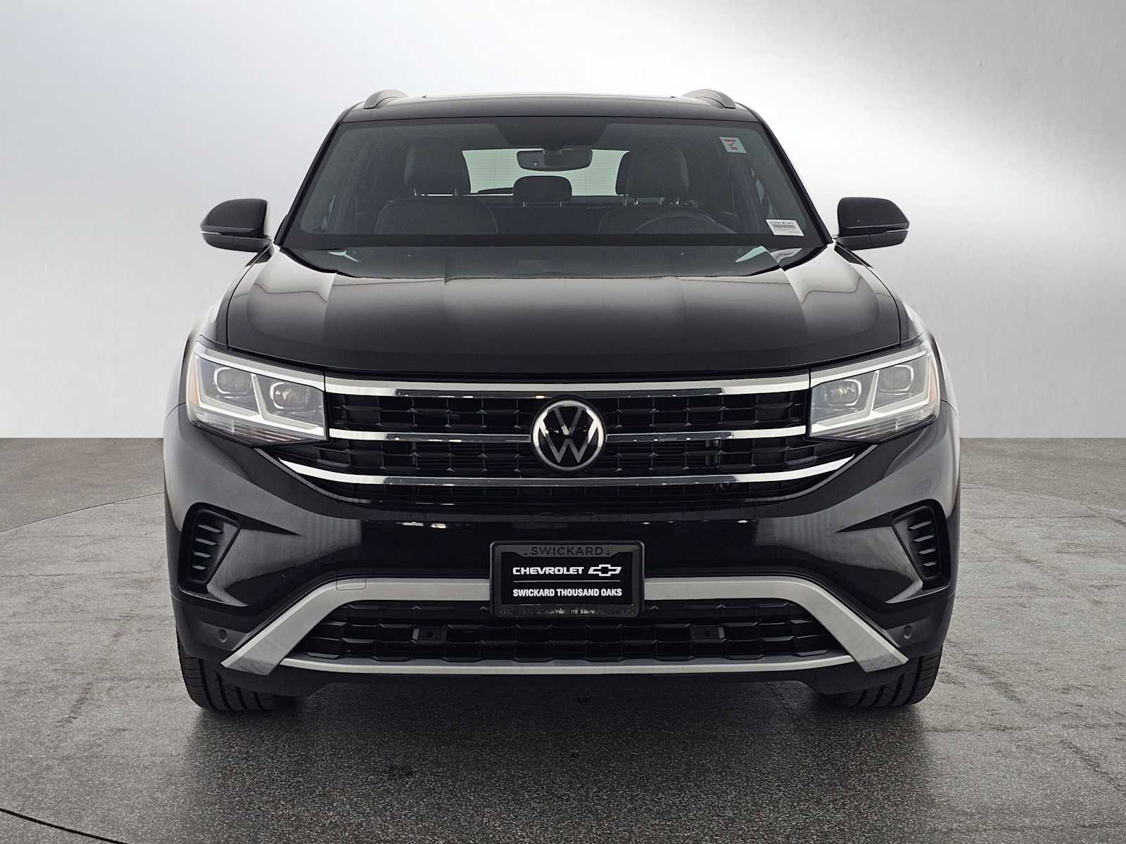Used 2021 Volkswagen Atlas Cross Sport SE w/ Panoramic Sunroof Package FWD image 8