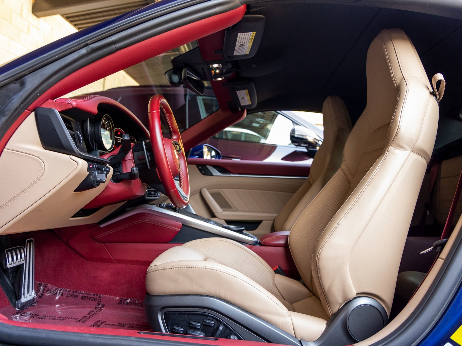 Certified 2022 Porsche 911 Turbo S image 27
