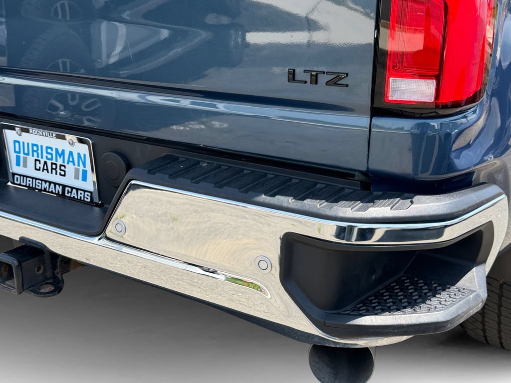 Used 2025 Chevrolet Silverado 2500 LTZ w/ LTZ Premium Package AWD/4WD image 10