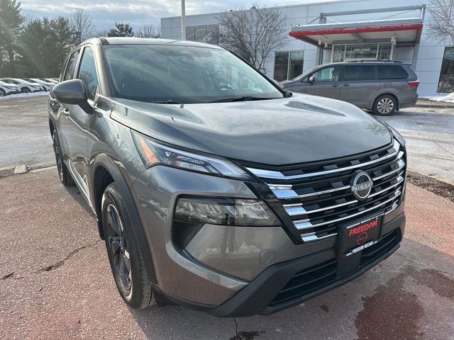 Used 2026 Nissan Rogue SV w/ Cold Weather Package image 7