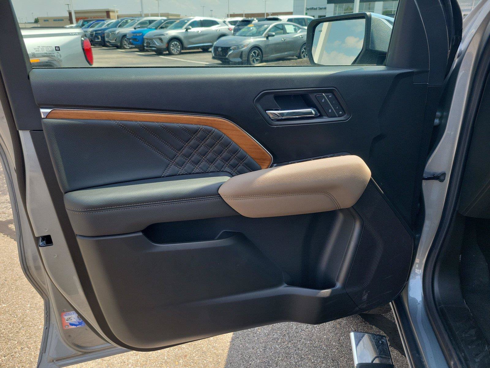 New 2026 GMC Canyon Denali AWD/4WD image 16