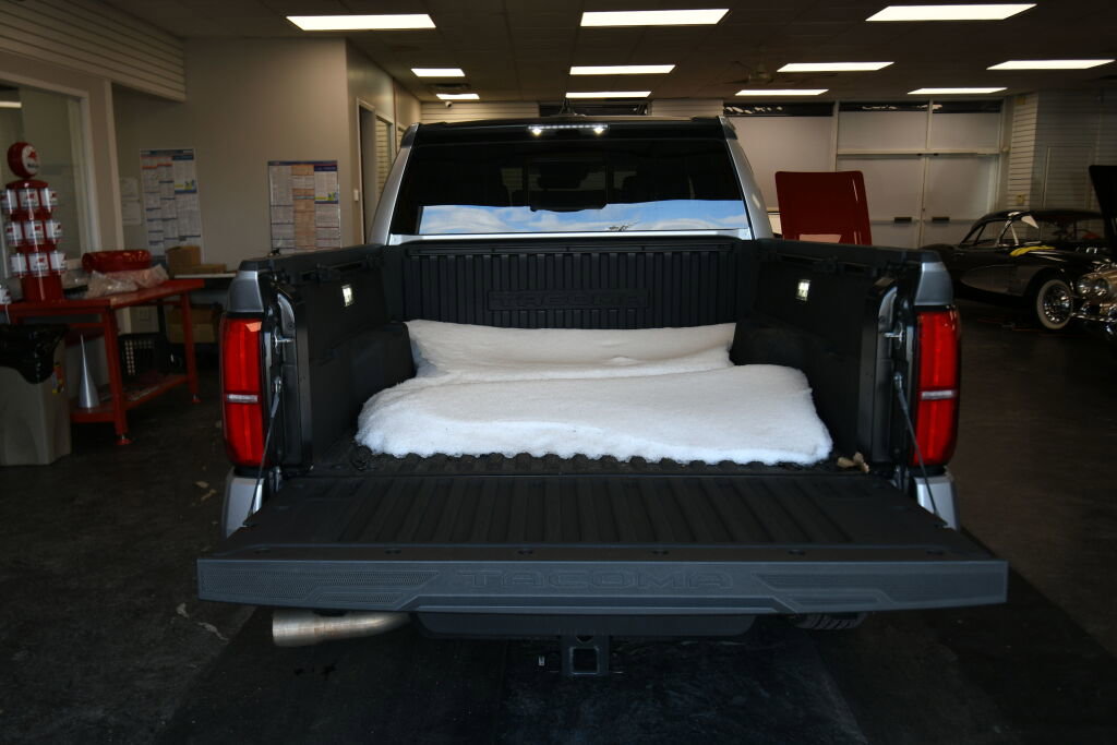 Used 2024 Toyota Tacoma SR5 image 21